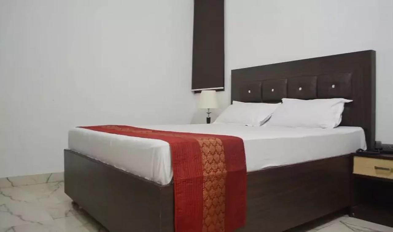 Hotel Mehra Inn Амрітсар Екстер'єр фото
